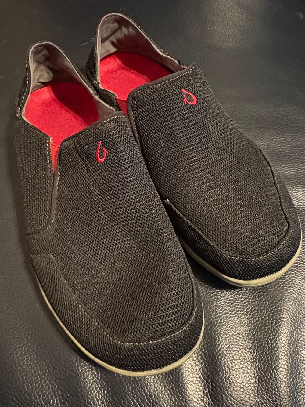Olukai Nohea Mesh Slip-On Shoe Black/Red